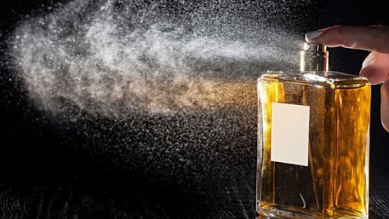 ماندگاری عطر به چه چیزی بستگی دارد؟