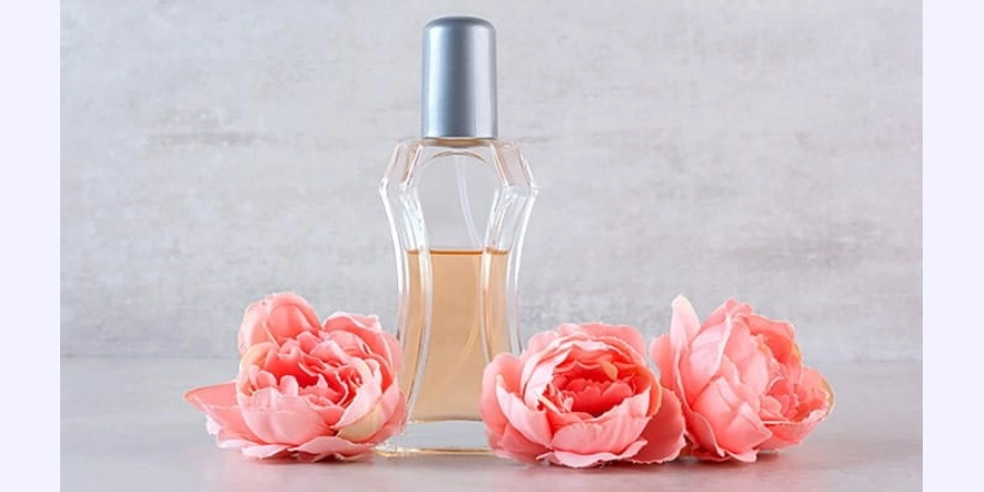 خرید عطر با رایحه گلی شیرین